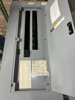 GE AQF3421ABX Panelboard 125A 208Y/120V 3PH 4W 42 CIR Indoor MCB Main THQB32100 P026 Used