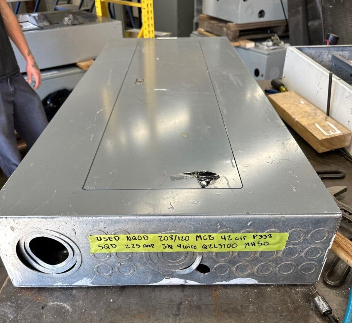 Square D NQOD442M225 NQOD Panelboard 225A 208Y/120V 3PH 4W Indoor Encl MCB 42Cir P338 Used