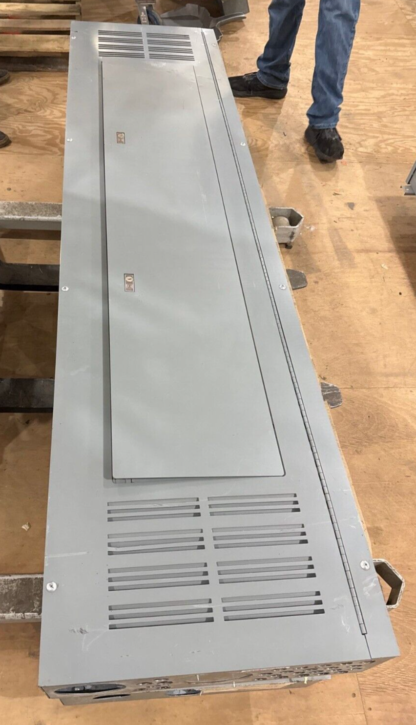 Square D NQOD Panelboard 250A 400A 208/120V 3PH 4W 42 Circuit Indoor Encl MCB P300 Used