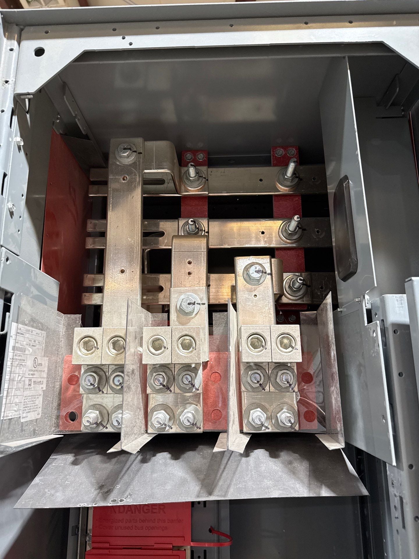 Square D Model 6 600A 300A MCC Motor Control Center 1x Section 480V 600/300 Amp Used