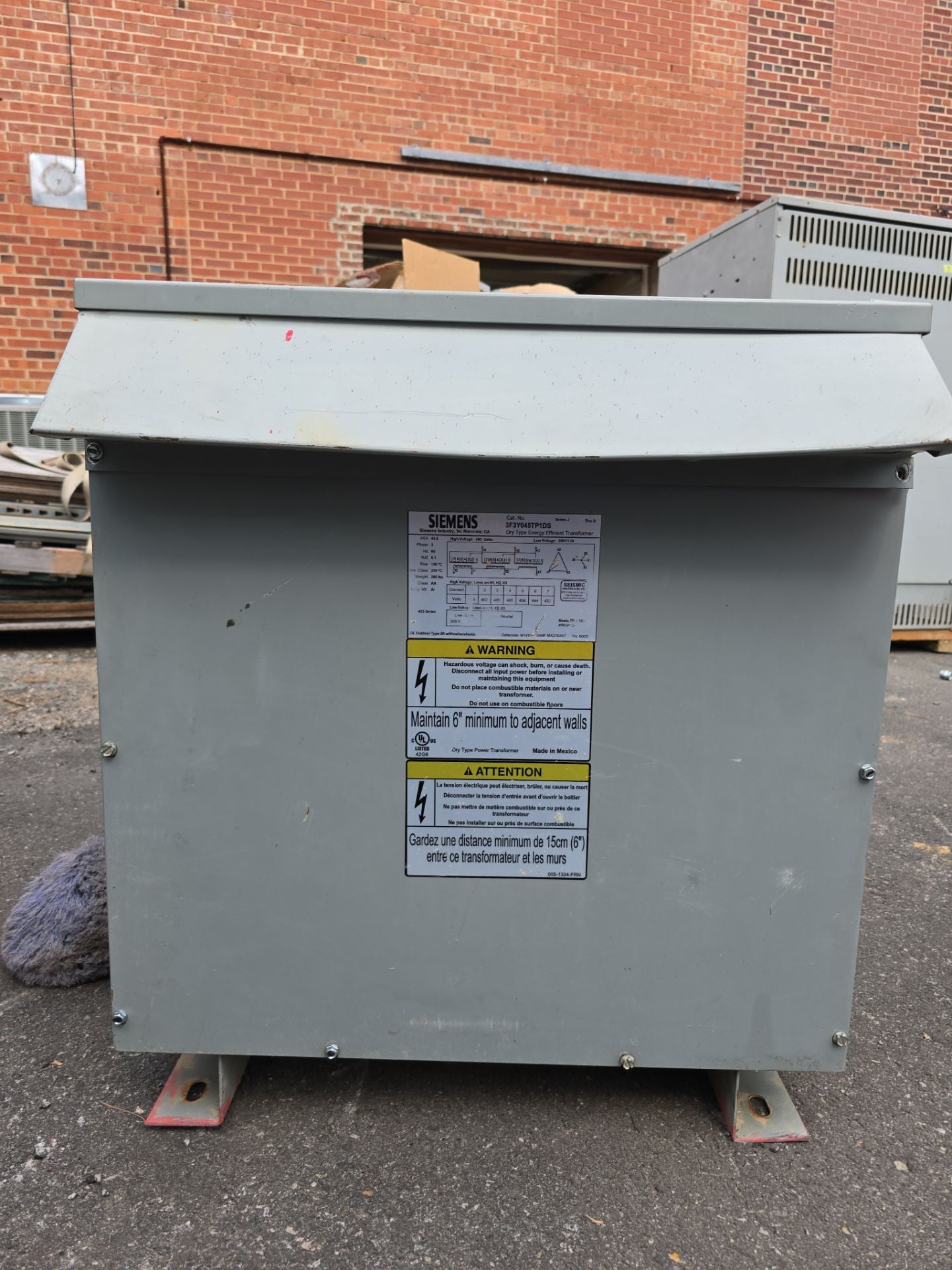 45KVA Siemens 3F3Y045TP1DS Transformer Pri 480V Sec 208/120V 3PH 3R Encl Used