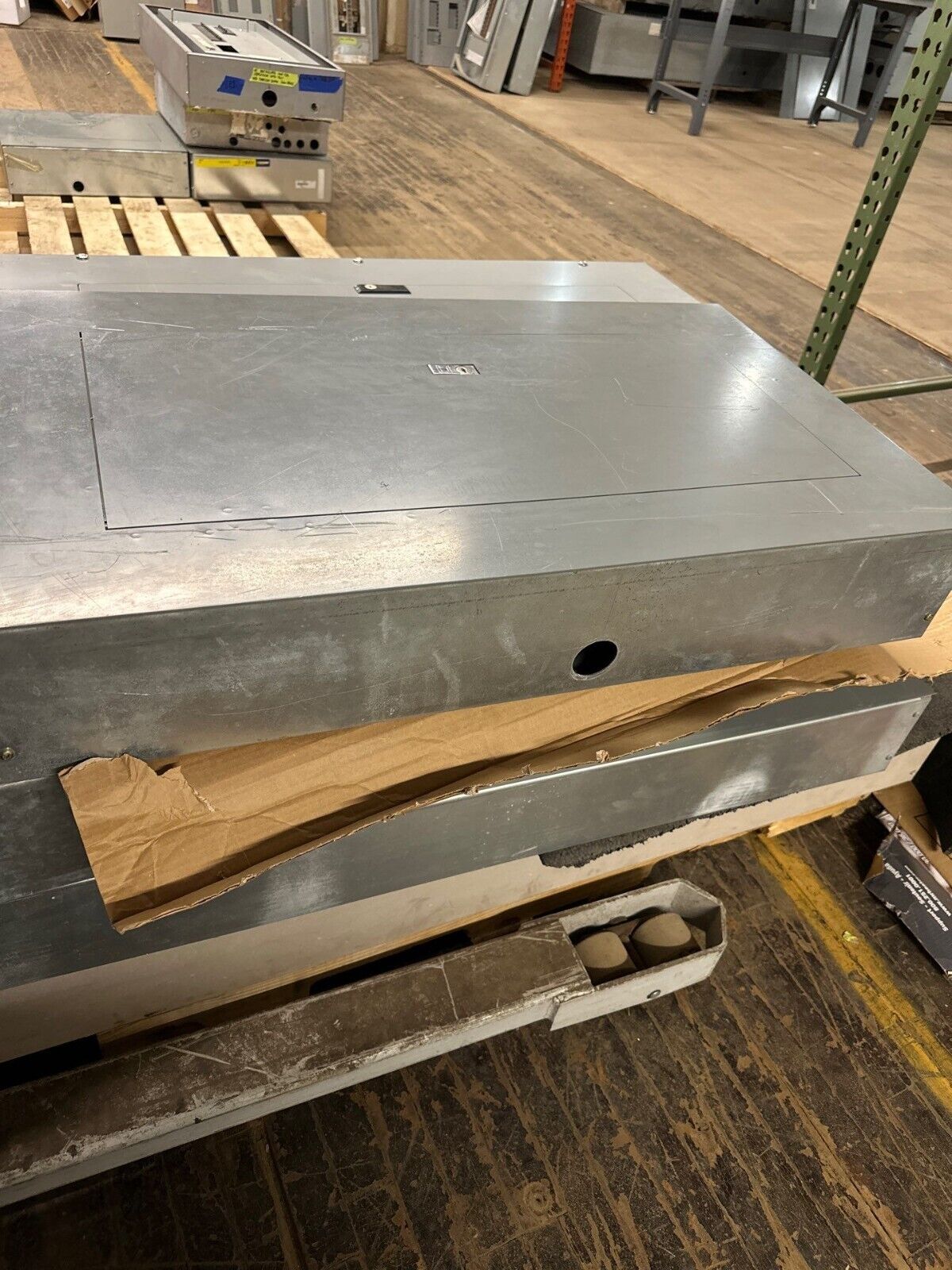 Square D NEHB Panelboard 100A 277/480V 3PH 4W Indoor Encl 30 Cir MLO Main Lug P001 Used