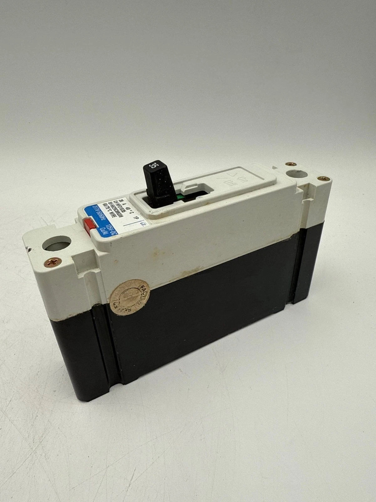 Cutler Hammer HFD1035 Circuit Breaker 35A 1P 277V HFD 65k 35 Amp 1 Pole Bolt On Used