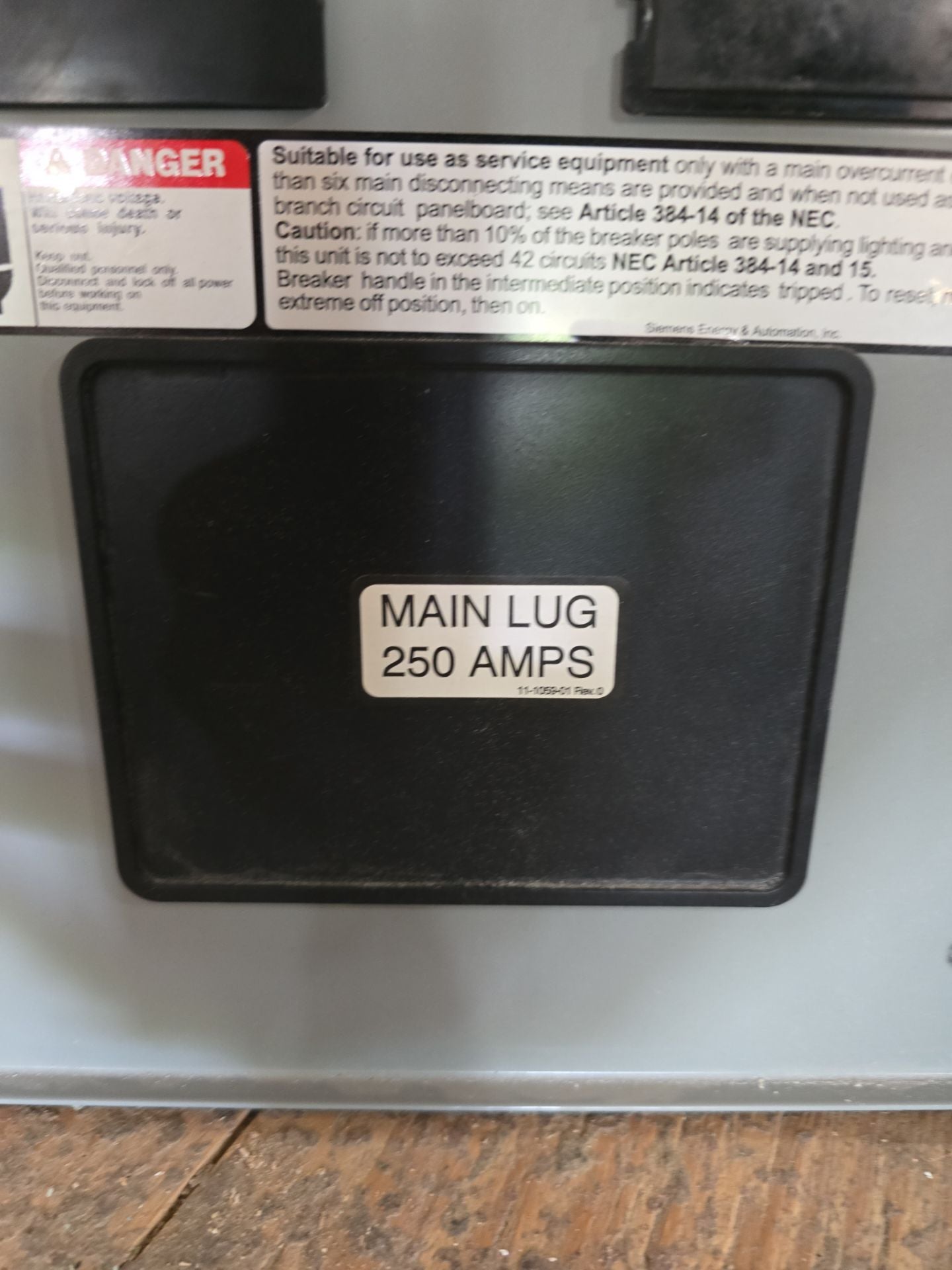 Siemens P1 P1C42ML250ABF Panelboard 250A 208/120V 3PH 4W 42Cir 250 Amp Panel MLO Used