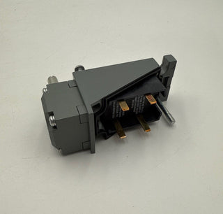 Allen Bradley 802T-FP1 Limit Switch Oiltight Plug In Bulletin 802T New