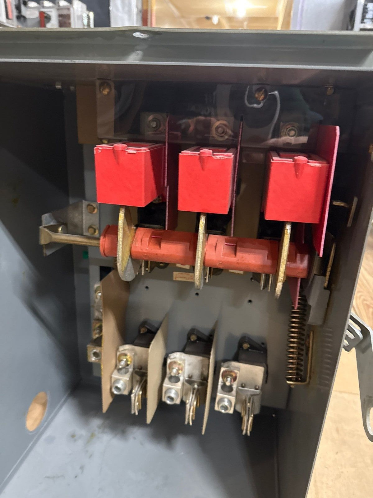 Square D PQ4620G Busplug I-Line Busway Switch 200A 3P 4W 277/480V PQ-4620G Used