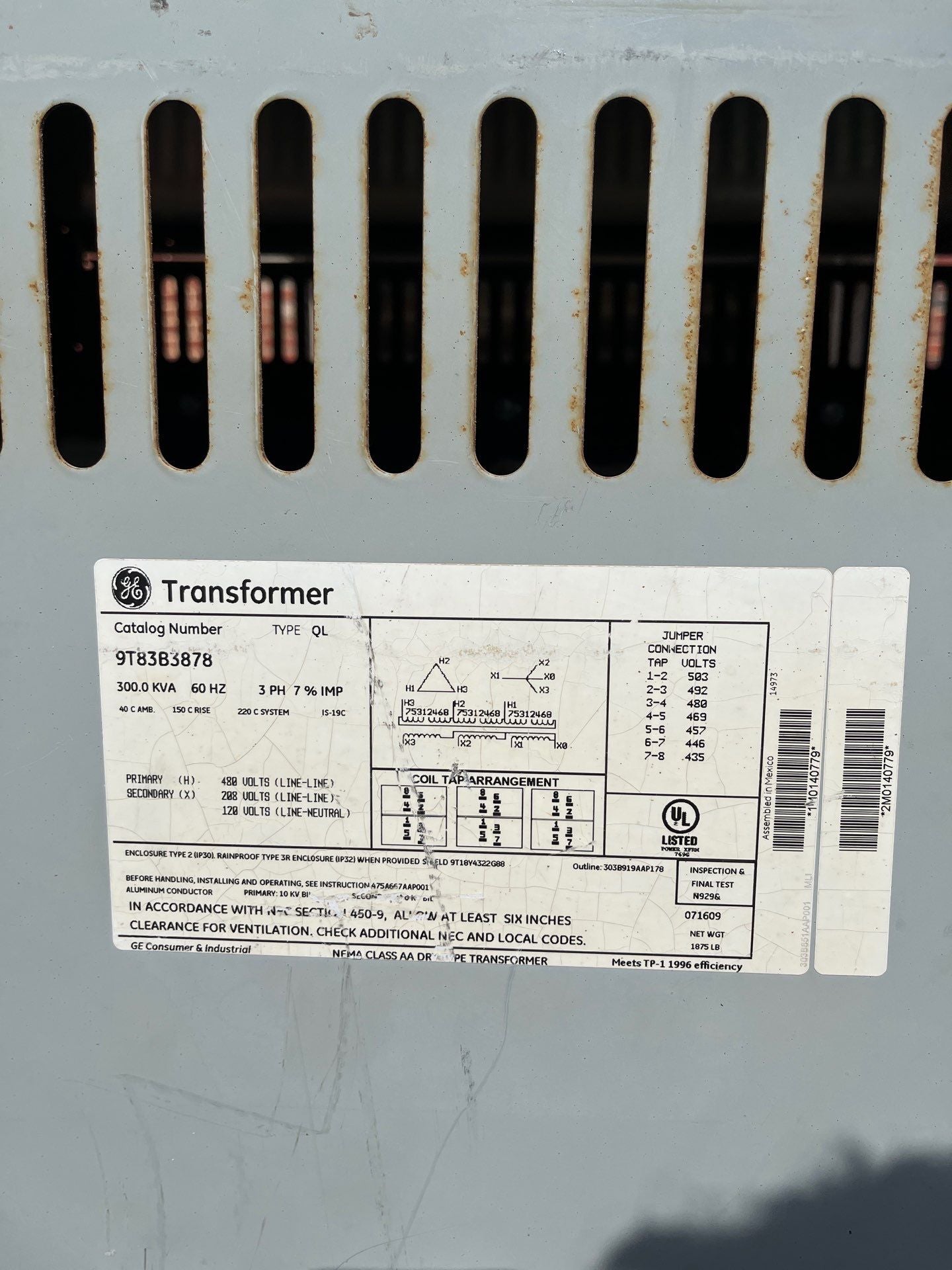 300KVA GE 9T83B3878 Transformer Pri 480V Sec 208/120V 3PH Indoor Encl Used