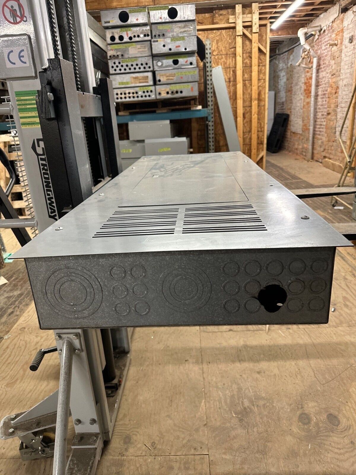 Square D NQOD442L600 NQOD Panelboard 600A 208Y/120V 3PH 4W 42 Circuit MAIN LUG P283 Used