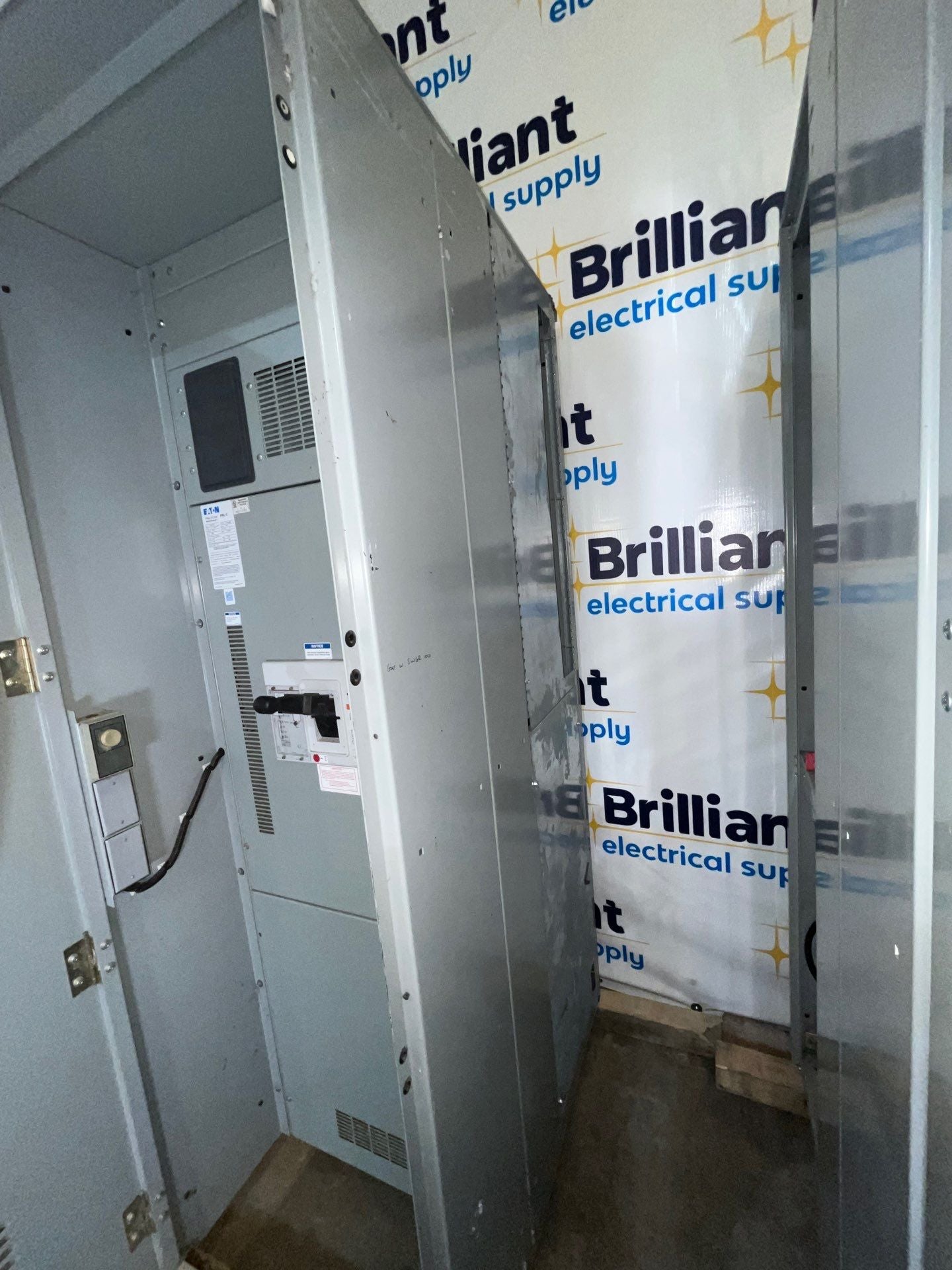 Eaton PRLC Switchboard 1600A 208/120V 3PH 4W 3R Encl MCB RGH316036E LSIG Used