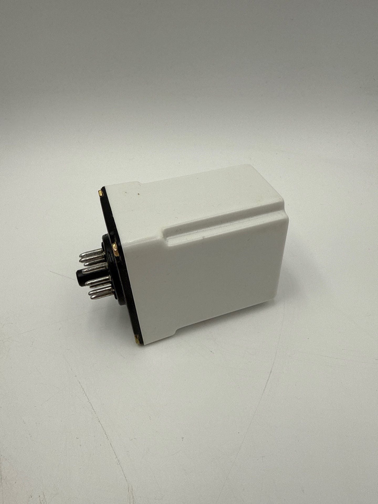 Square D 9050JCK70V24 Solid State Timing Relay 0.05sec-999hour 240V New