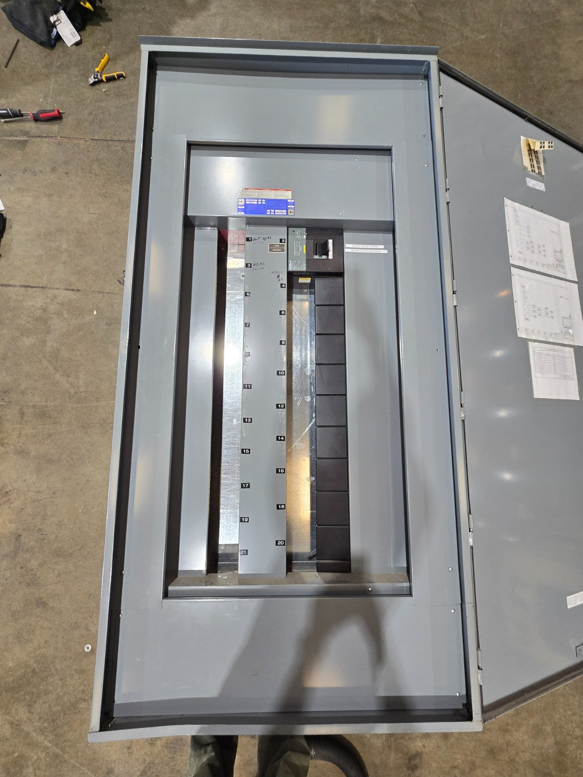 Square D HCP I-Line Panel 400A 480V 3PH 3W MCB 400 Amp LI36400 3R Encl 66 Cir Used