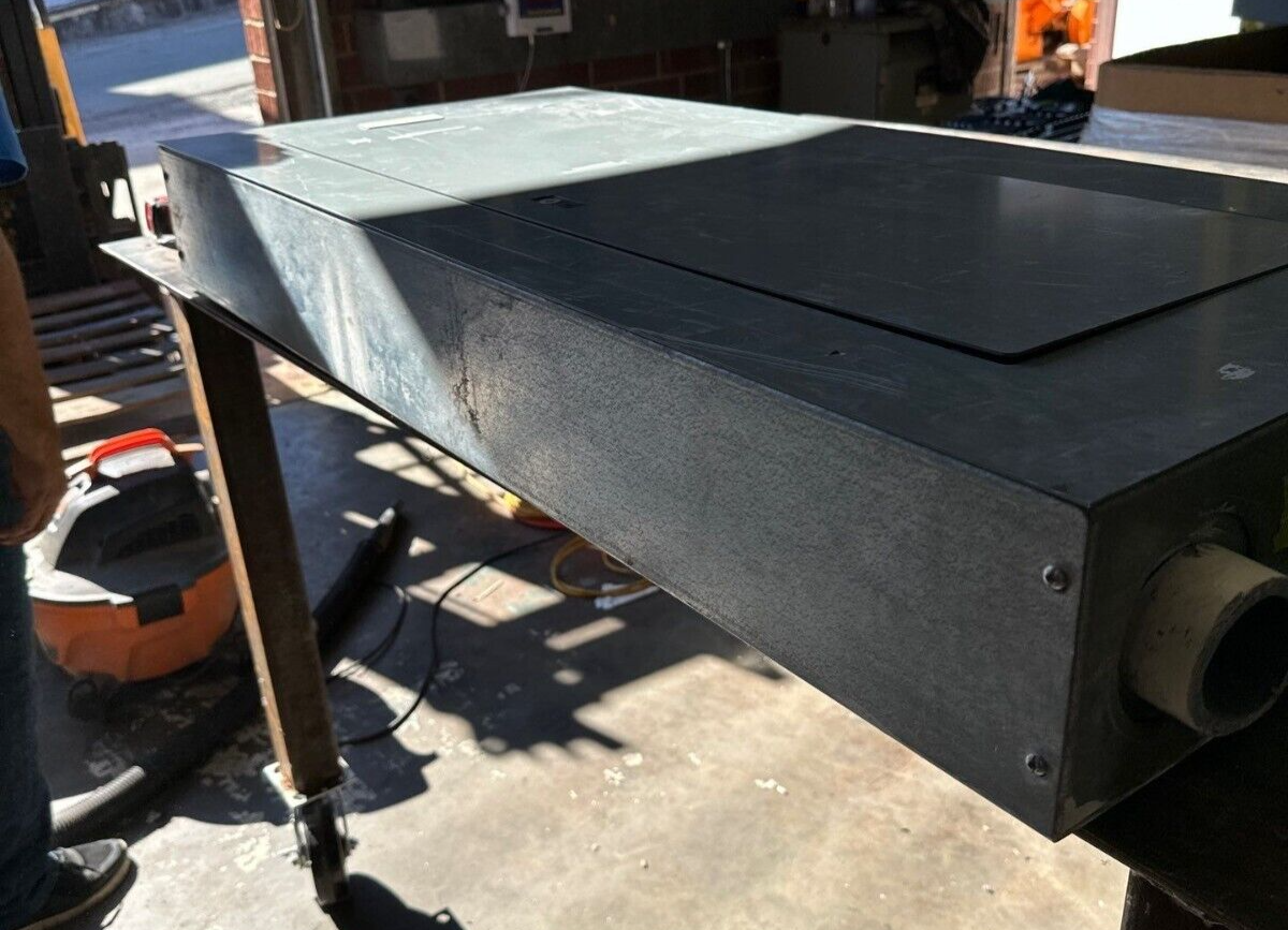 Square D NF Panelboard 250A 600Y/347V 3PH 4WIndoor Encl Main Lug MLO 42 Circuit P333 Used