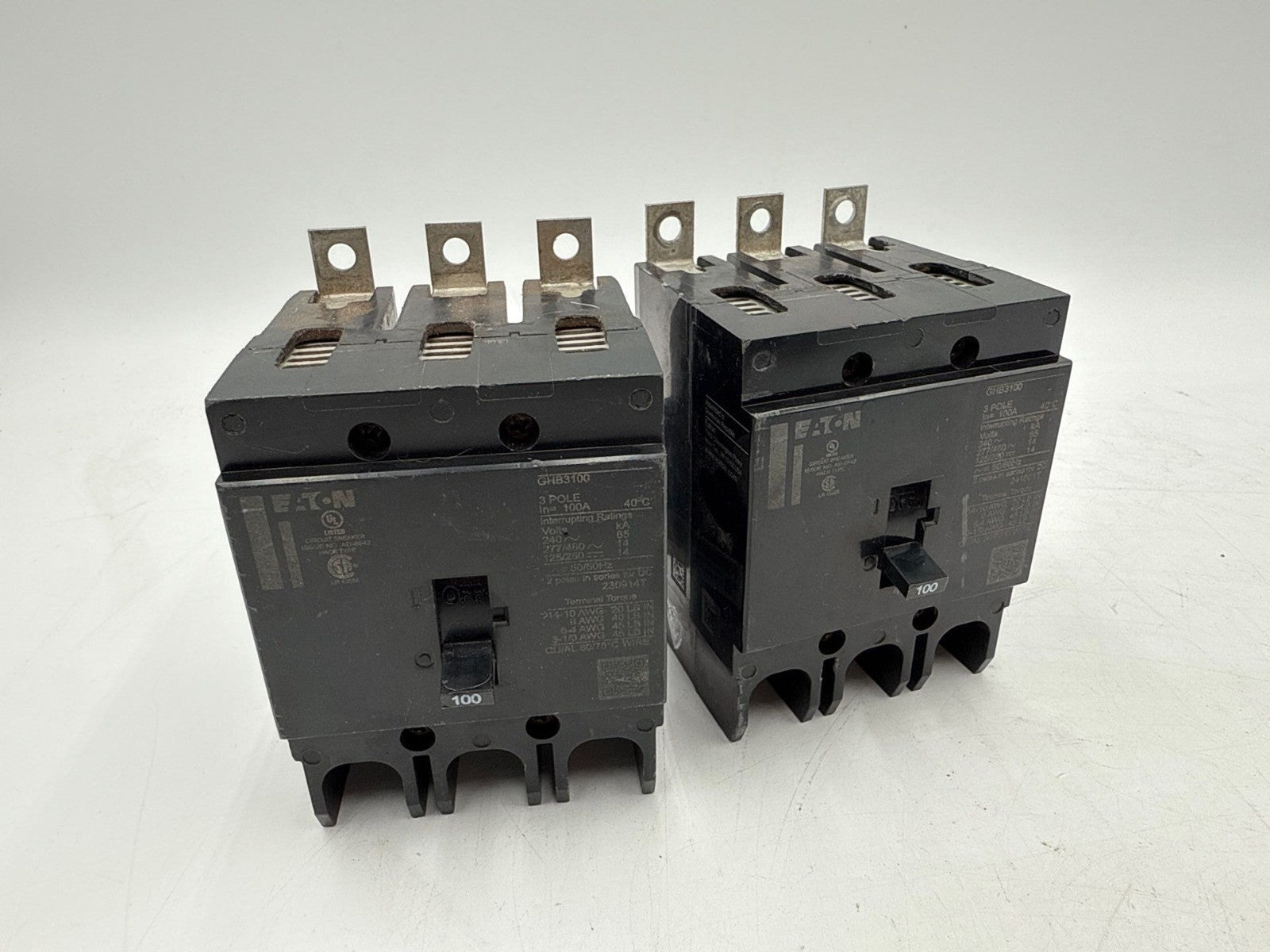 Eaton GHB 3100 Circuit Breaker 100A 277/480V 3P 14kA 100 Amp 3 Pole Bolt On Used