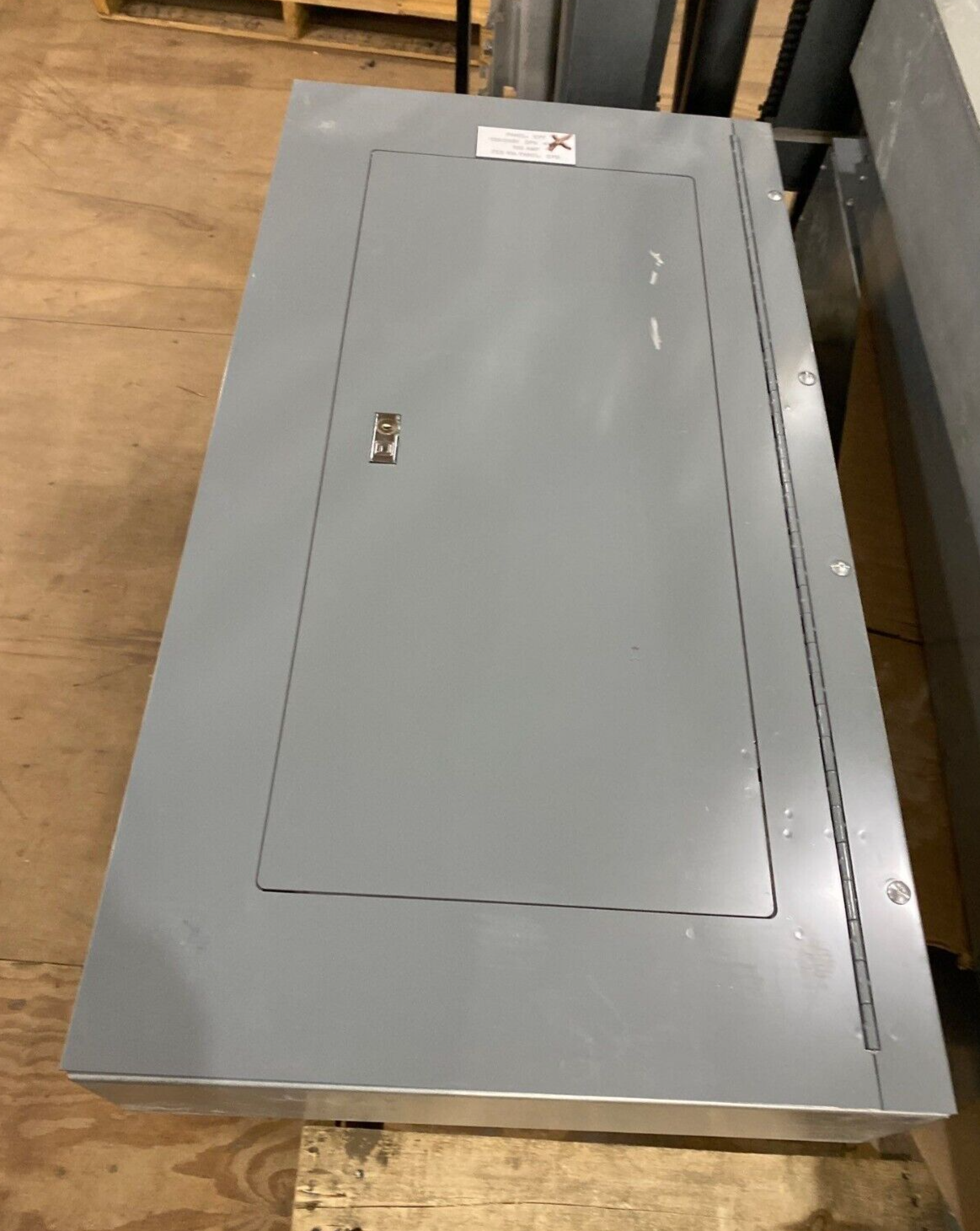 Square D NQ Panelboard 100A 208Y/120V 3PH 4W 42 Circuit Indoor Encl MLO MH38BE P650 Used