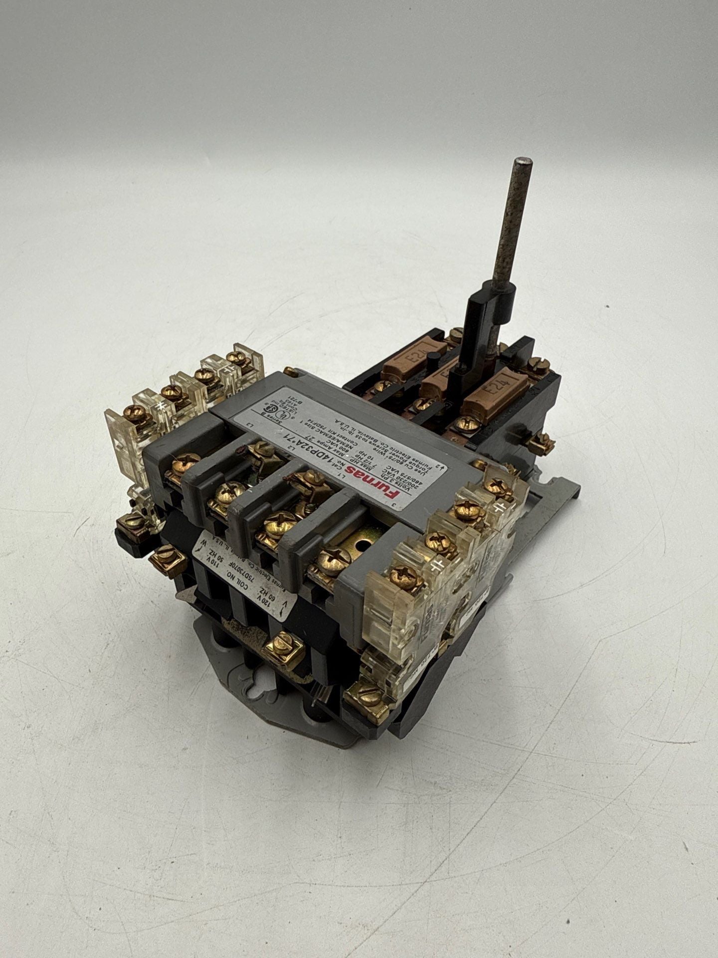 Furnas 14DP32AF71 Magnetic Starter 27A 3P 600V Size 1 Coil 110-120V Used