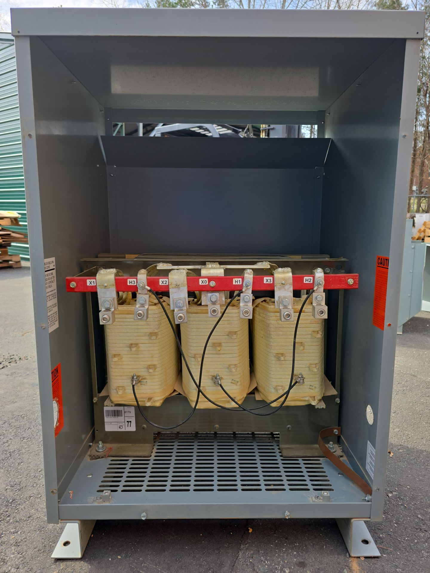 75KVA FPE T48LH2Y-75 Transformer Pri 480V Sec 208/120V 3PH Indoor Model 36B Used