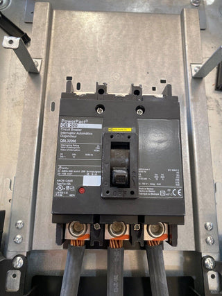 Square D NQ Panelboard 200A 208Y/120V 3PH 4W 72 Circuit Indoor Encl MCB QBL32200 P646 Used
