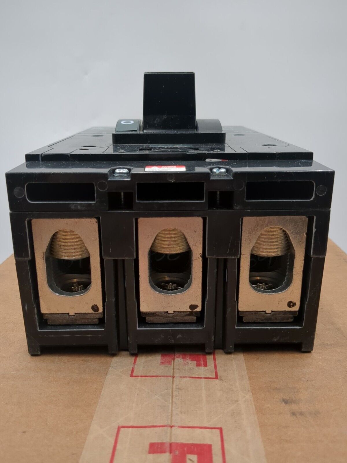 Square D Q4L3250 New