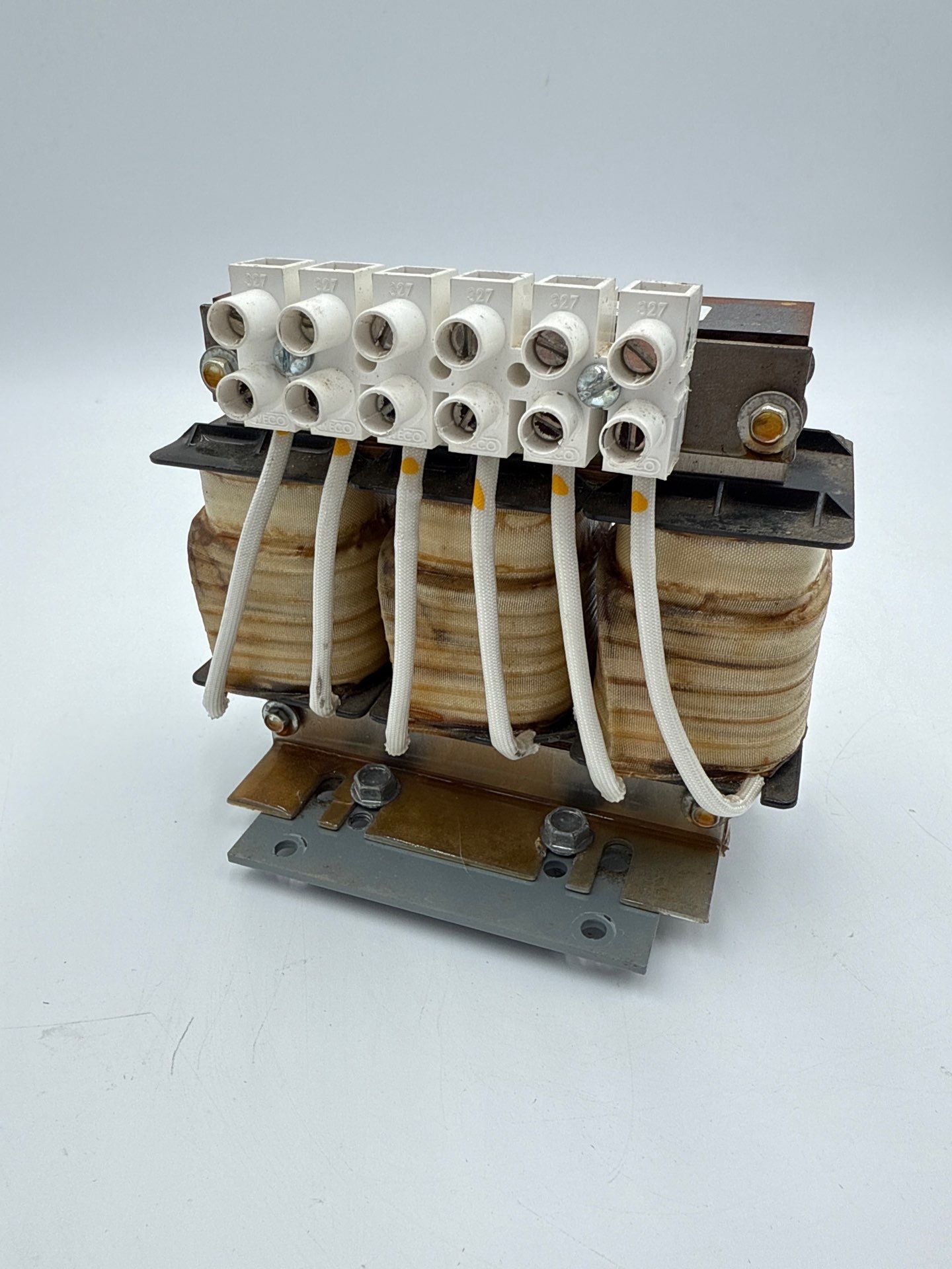 Allen Bradley 1321-3R18-B Line Reactor 3PH 1.5mH 18A 600V IP20 Open Type Used