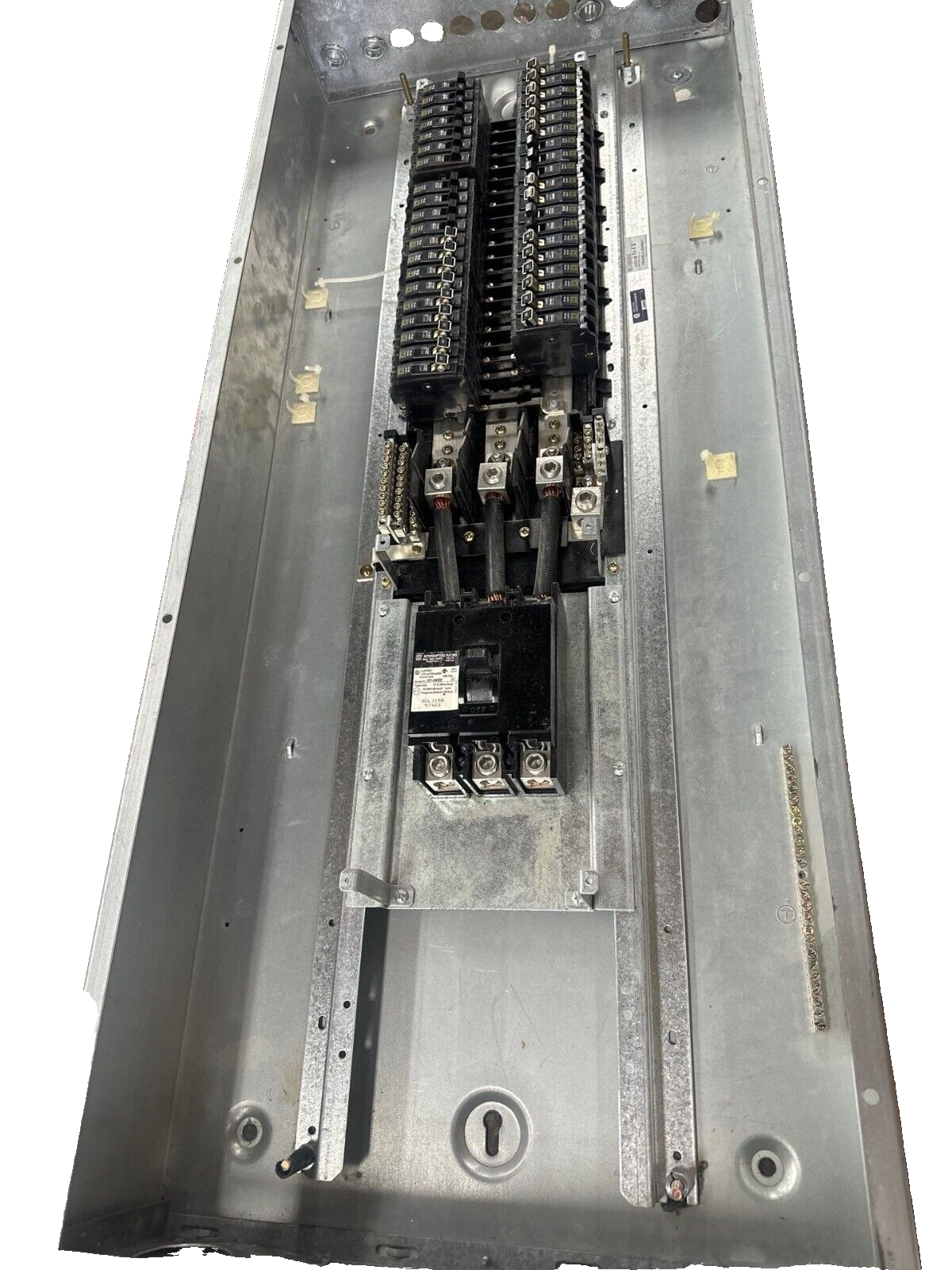 Square D NQOD442M225 NQOD Panelboard 225A 208Y/120V 3PH 4W Main MCB Q2L3150 MH50 P412 Used