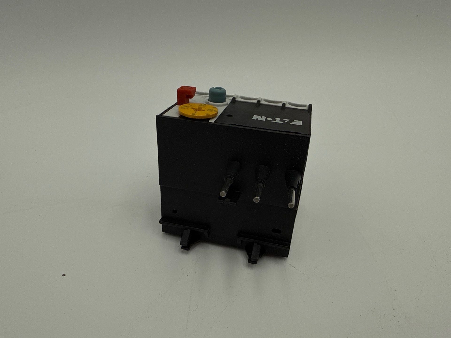 Eaton XTOM001AC1 Mini Overload Relay 0.6-1A ZE-1.0 Direct Mount 1NO 1NC New