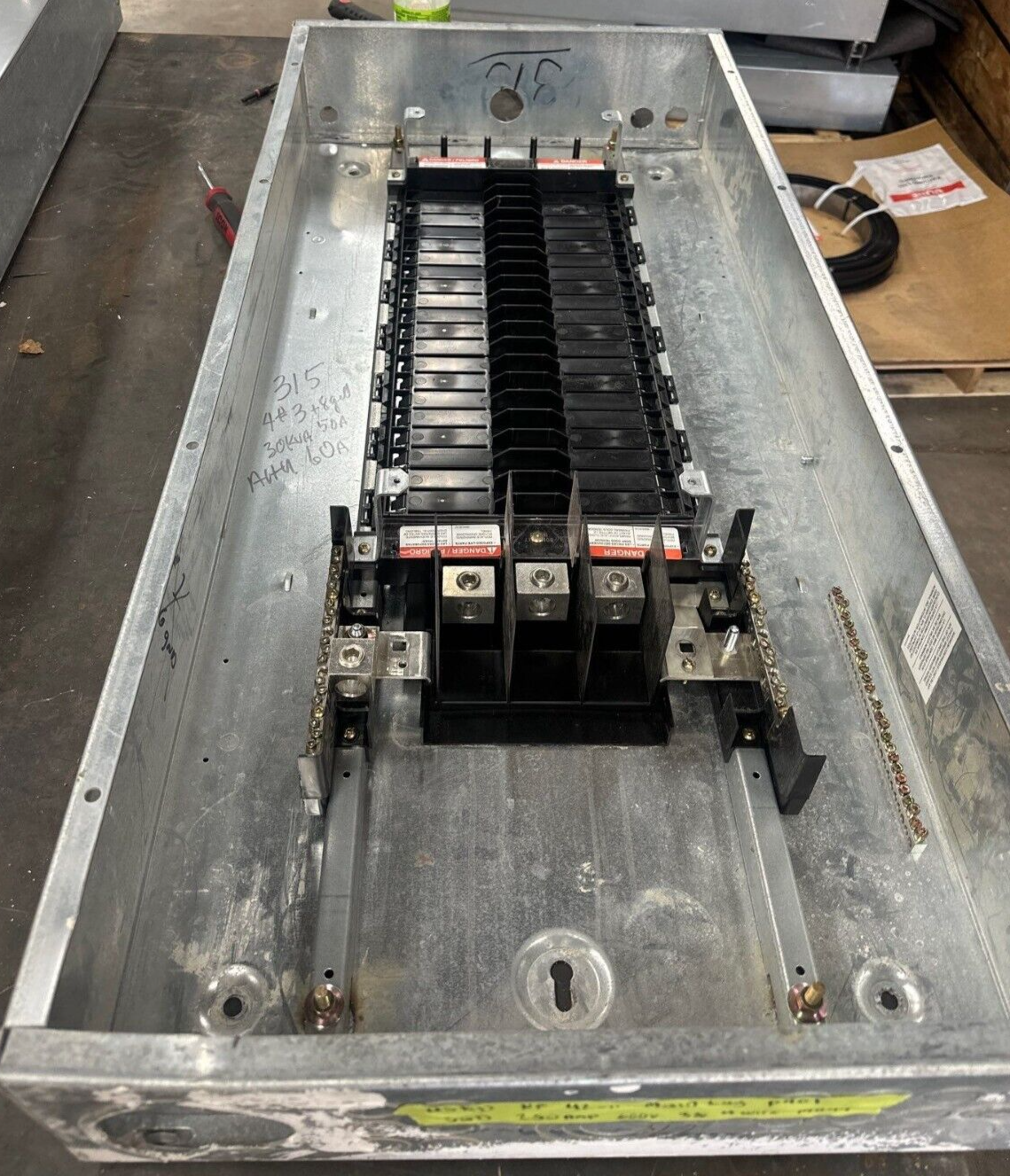 Square D NF Panelboard 250A 600Y/347V 240V 3PH 4W 42 Circuit 250 Amp MH44 P401 Used