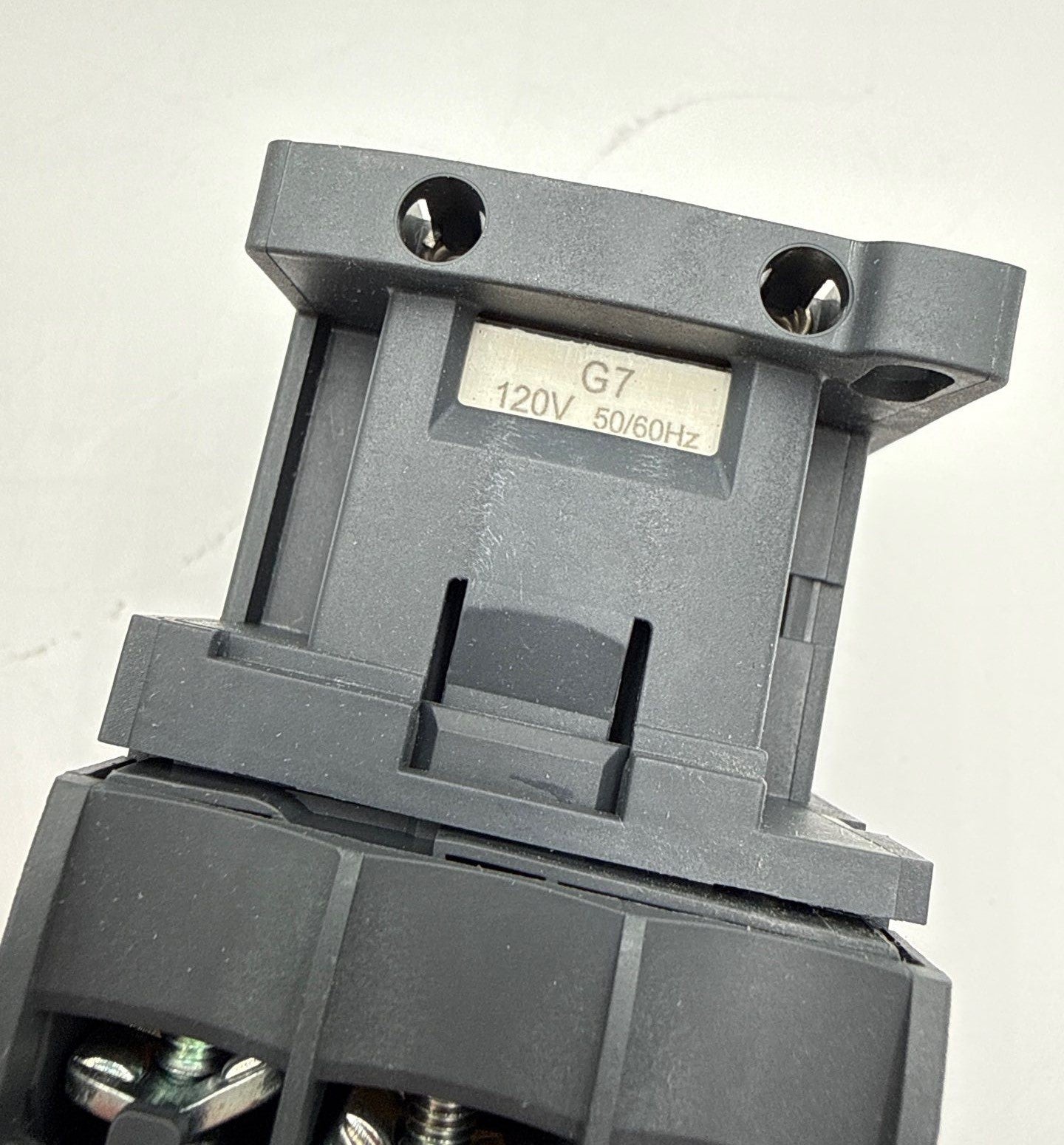 Schneider LC1D32G7 Starter 32A 3P 600V Coil 120V Overload LR9D32 6.4-32Amp New