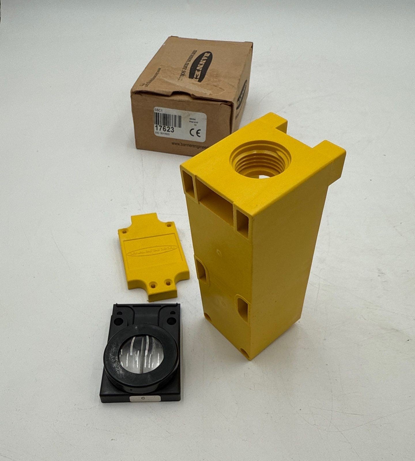 Banner Engineering SBC1 17623 Multi Beam Scanner Block New