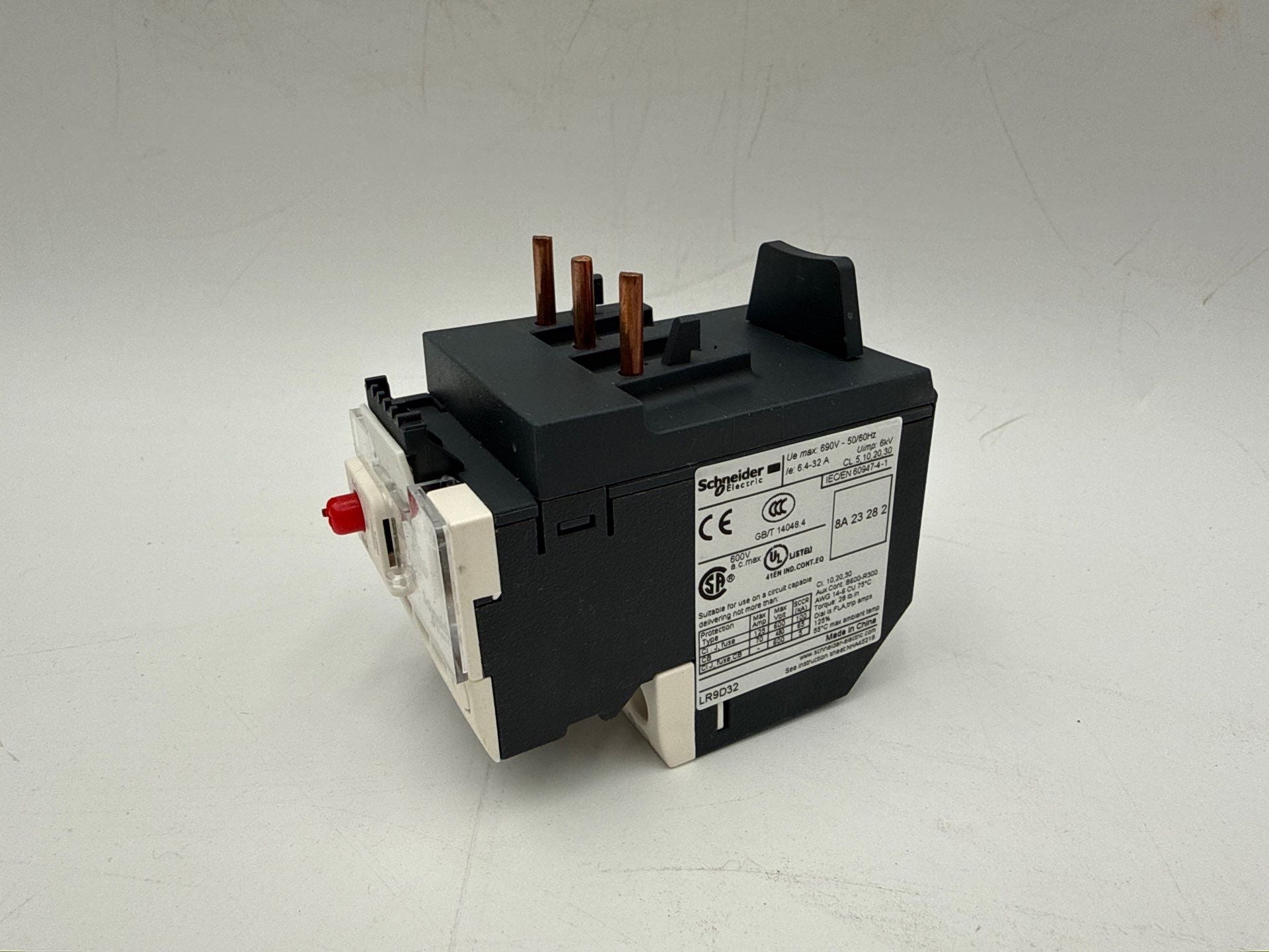 Schneider LC1D32G7 Starter 32A 3P 600V Coil 120V Overload LR9D32 6.4-32Amp New