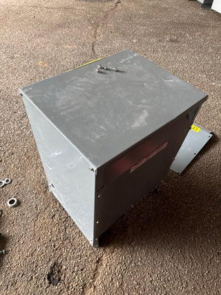 Square D 30T3H Used