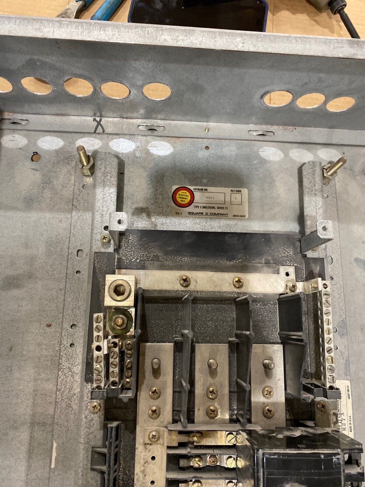 Square D NQOD Panelboard 100A 208/120V 3PH 4W 42 Circuit Indoor Encl MCB QOB3100 P648 Used