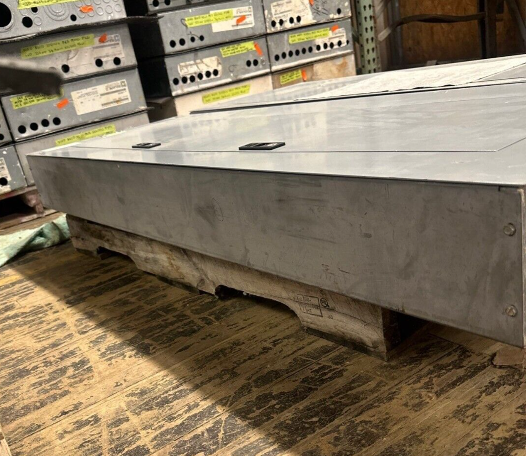 GE AQF3422ABX Panelboard 225A 208Y/120V 3PH 4W Indoor Encl MCB 42 Circuit AB55B P003 Used