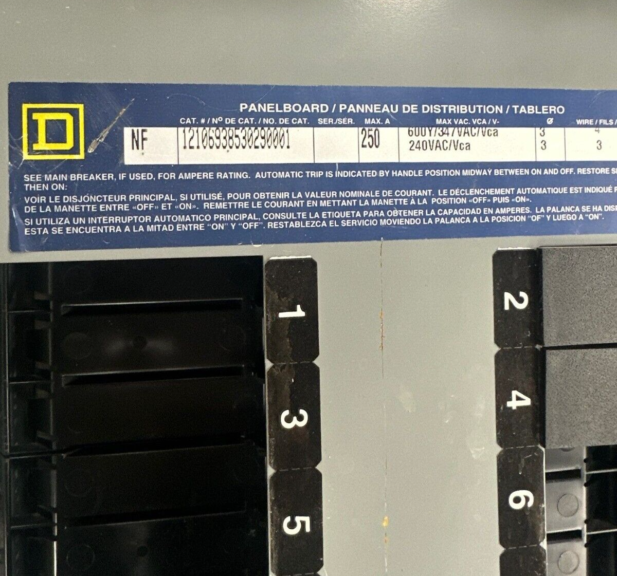 Square D NF Panelboard 250A 600V 3PH 4W 42 Cir Main Lug Panel Indoor Encl MLO P378 Used