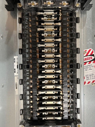 Square D NQ Panelboard 100A 208Y/120V 3PH 4W Indoor Encl 42 Circuit MLO MH38BE P619 Used