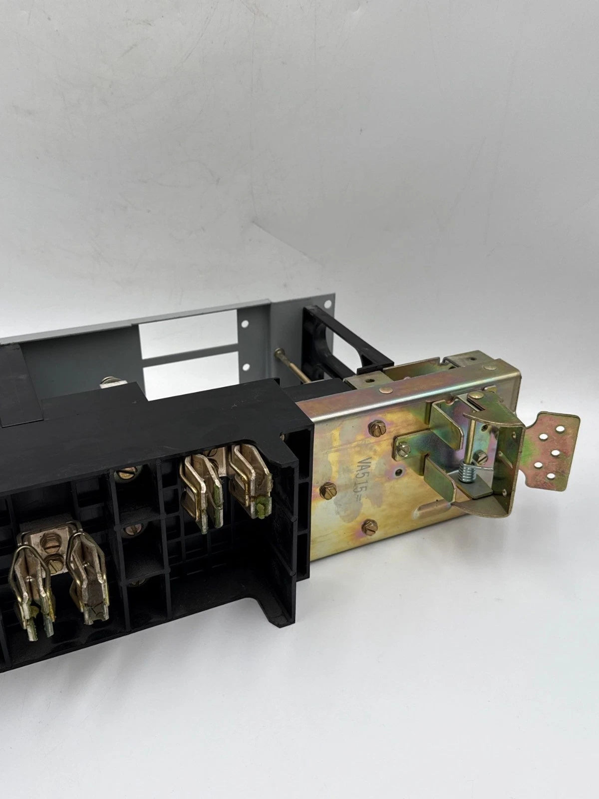 GE AMC6QD APN Circuit Breaker Module 450A 240V Max 6 Pole TQD THQD Spectra Serie Used