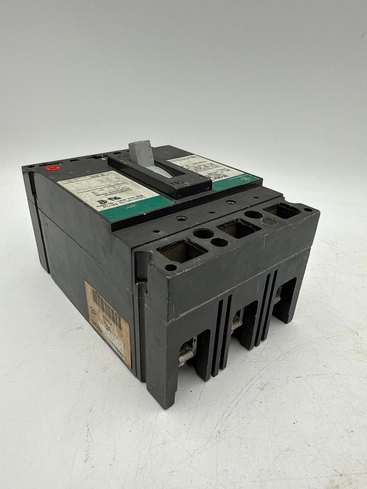 GE TEC36003 Circuit Breaker 3A 3P 600V 3PH TEC 3 Amp 3 Pole Used Used