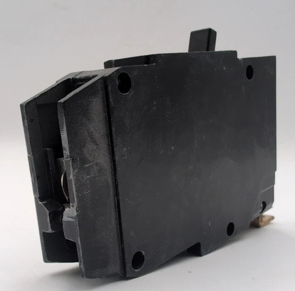 General Electric TEY150 Bolt On Circuit Breaker 50A 1P 277V TEY 50 Amp 1 Pole Used