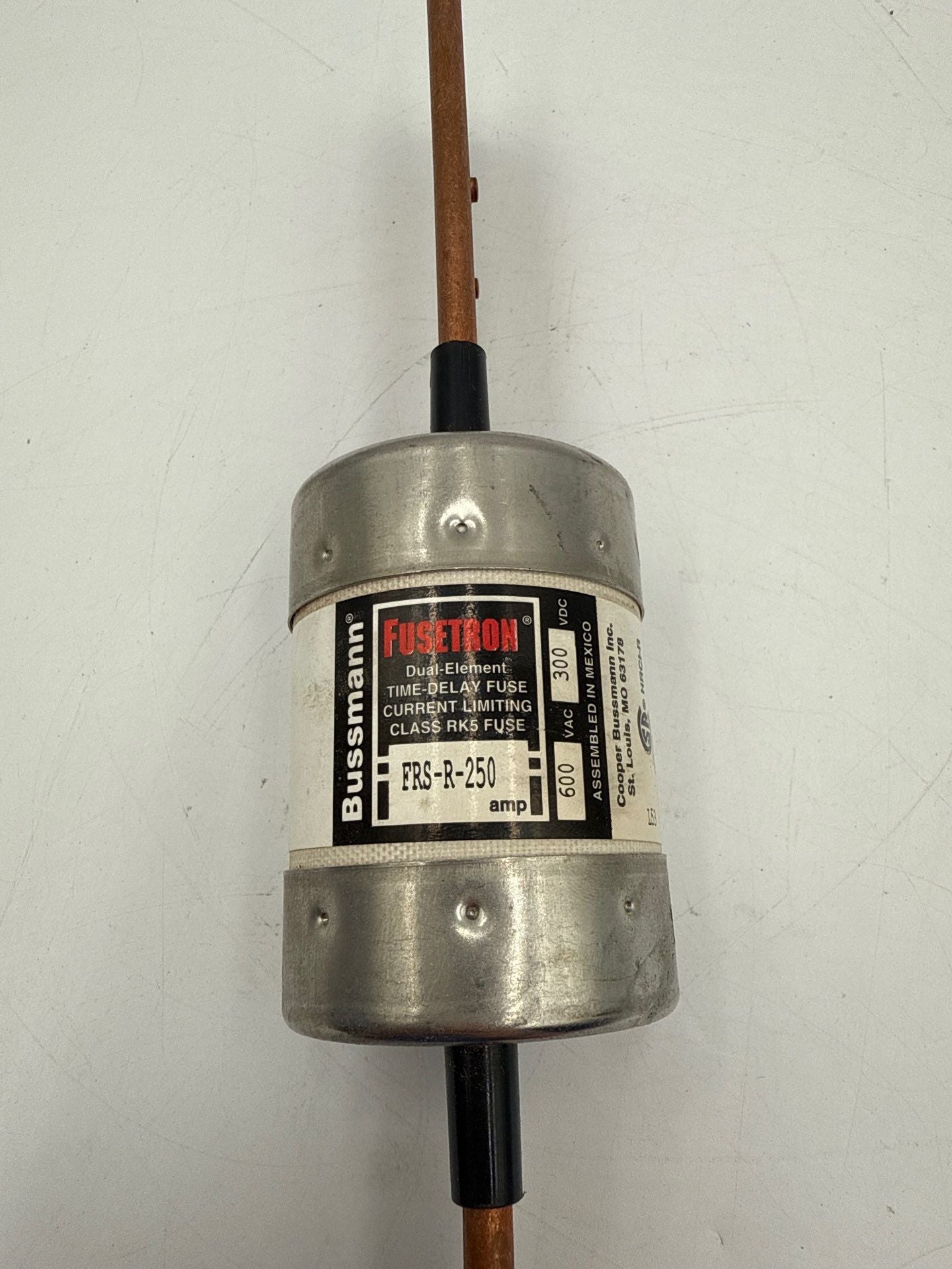 Bussmann FRS-R-250 Fuse 250A 600V Class RK5 Time Delay Dual Element 250 Amp Used