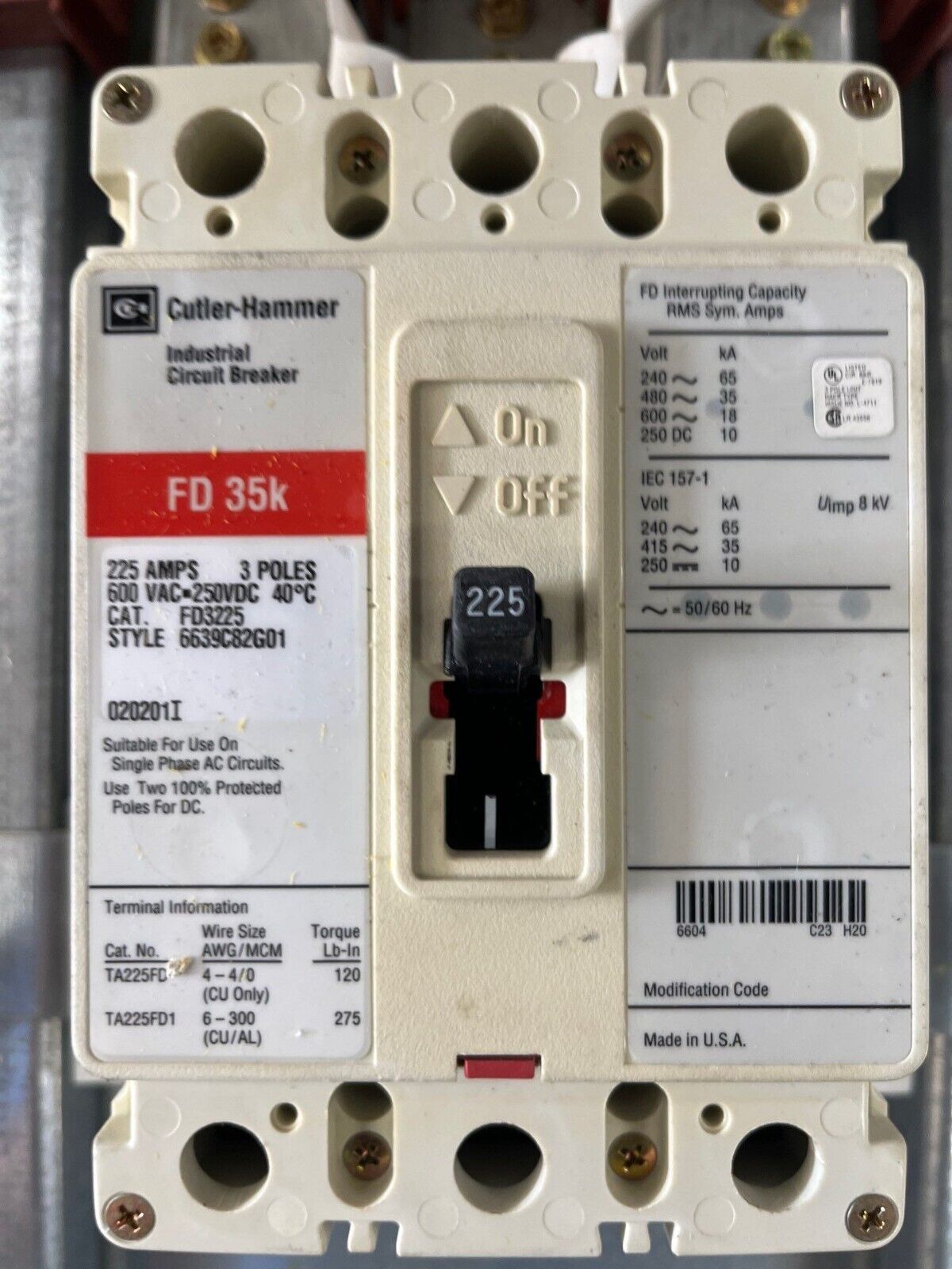 Cutler Hammer PRL2A Panelboard 400A 277/480V 3PH 4W 42Cir Indoor Encl FD3225 MLO P578 Used