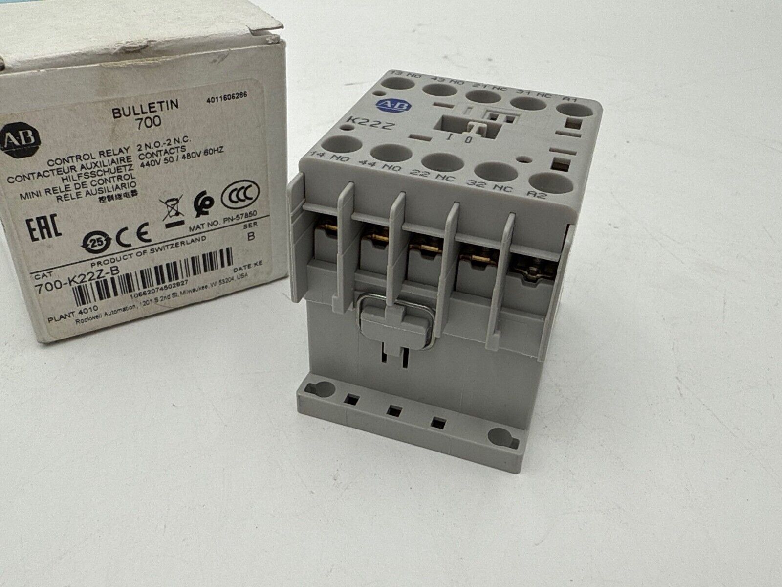 Allen Bradley 700-K22Z-B Control Relay 440-480V 2NO 2NC Compact IEC Bifurcated New