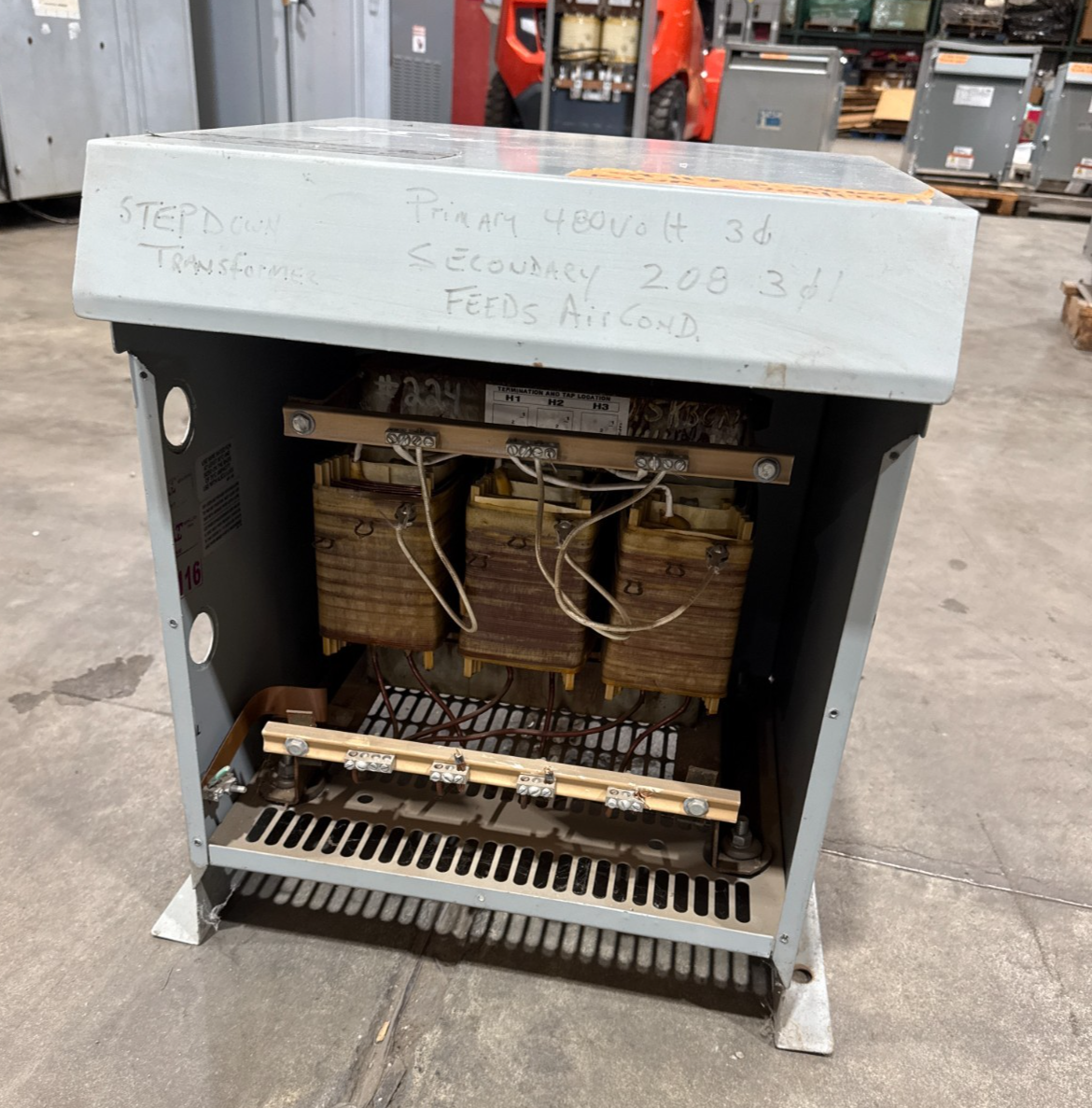 15 KVA Hammond MK015KB Transformer Pri 480V Sec 208/120V 3PH 3R Encl Used