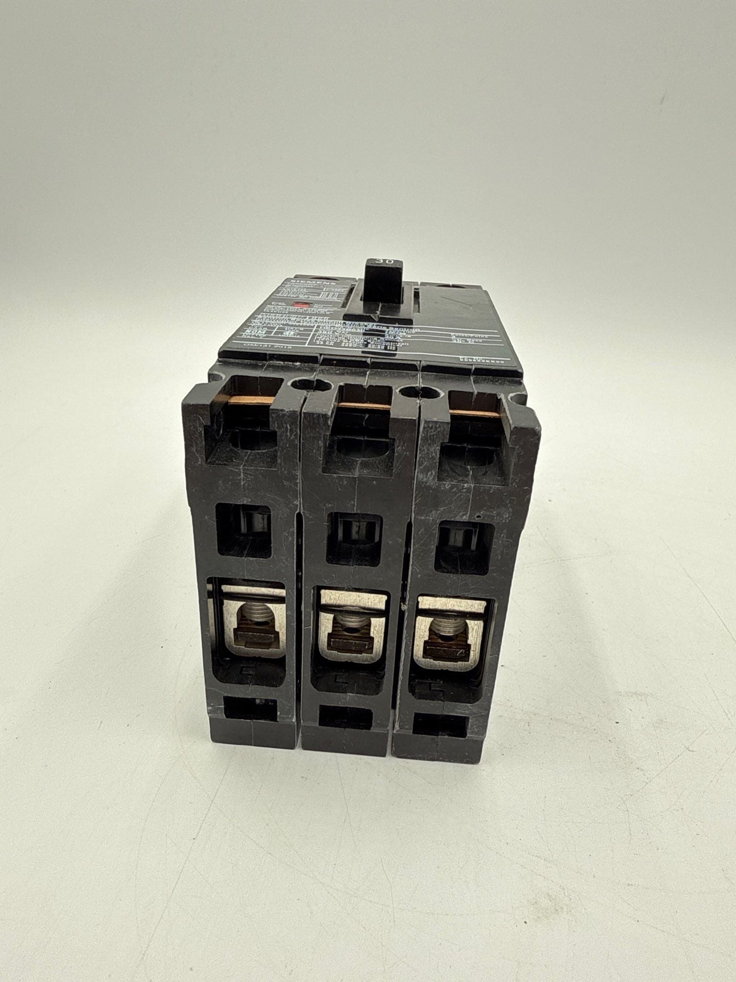 Siemens HED43B030 Circuit Breaker 30A 3P 480V 3PH 30 Amp 3 Pole HED4 Bolt On Used