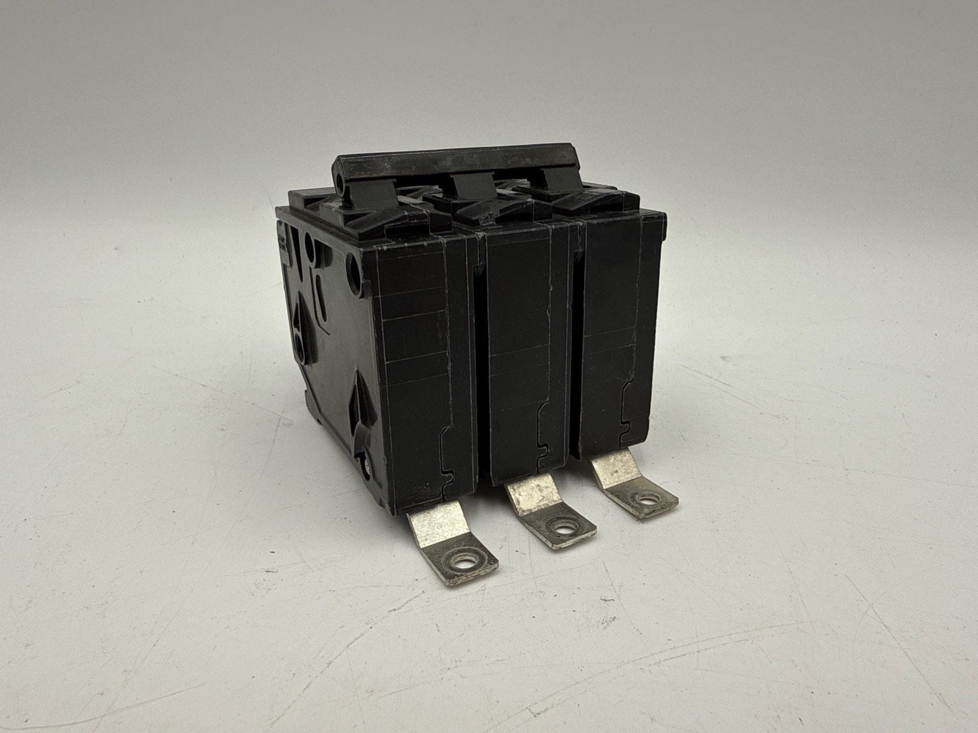 Siemens B350H Bolt On Circuit Breaker 50A 3P 240V BLH 50 Amp 3 Pole 22kA Used