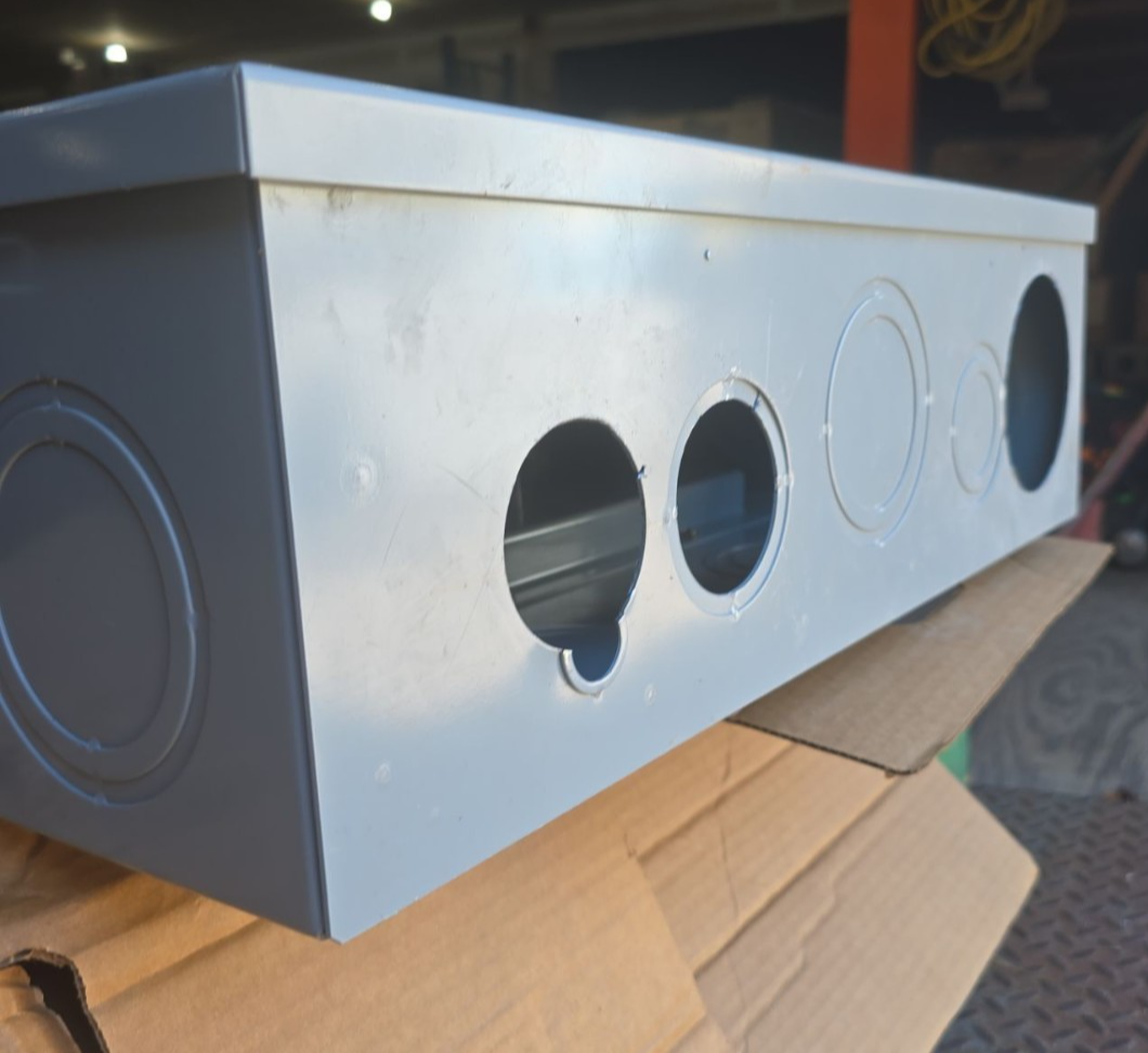 Eaton DH365NGK Safety Disconnect Switch 400A 3P 600V NEMA 1 Indoor 400 Amp Used