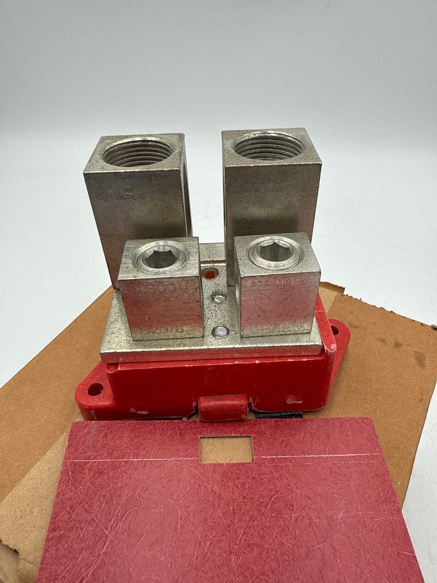 Square D SN400LA Series B04 Groundable Neutral Assembly 400 AMP 1AWG to 250kcmil New