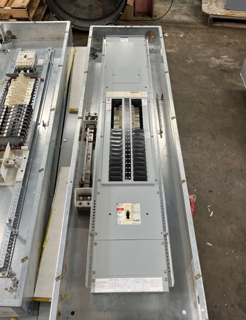 Cutler Hammer PRL2A Panelboard 400A 277/480V 3PH 4W 42Cir Indoor Encl FD3225 MLO P578 Used