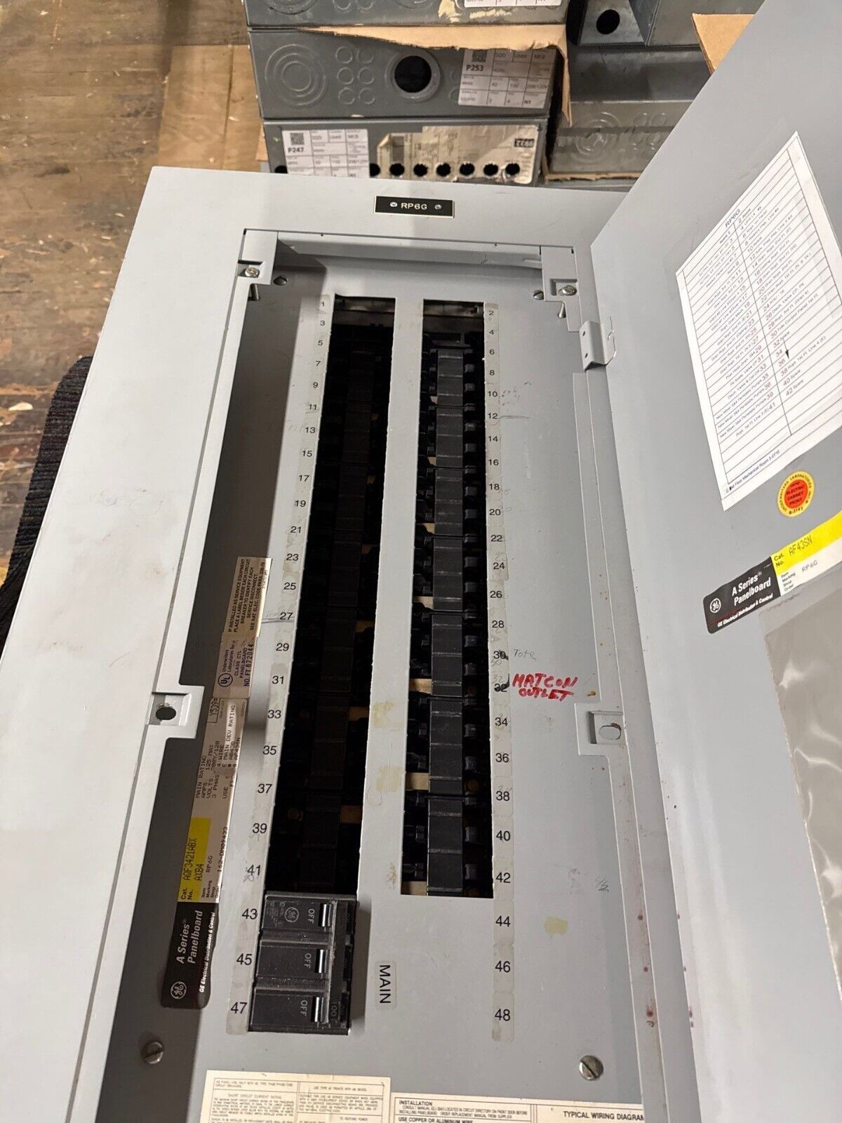 GE AQF3421ABX Panelboard 125A 208Y/120V 3PH 4W 42Space Main THQB32100 MCB Indoor P016 Used