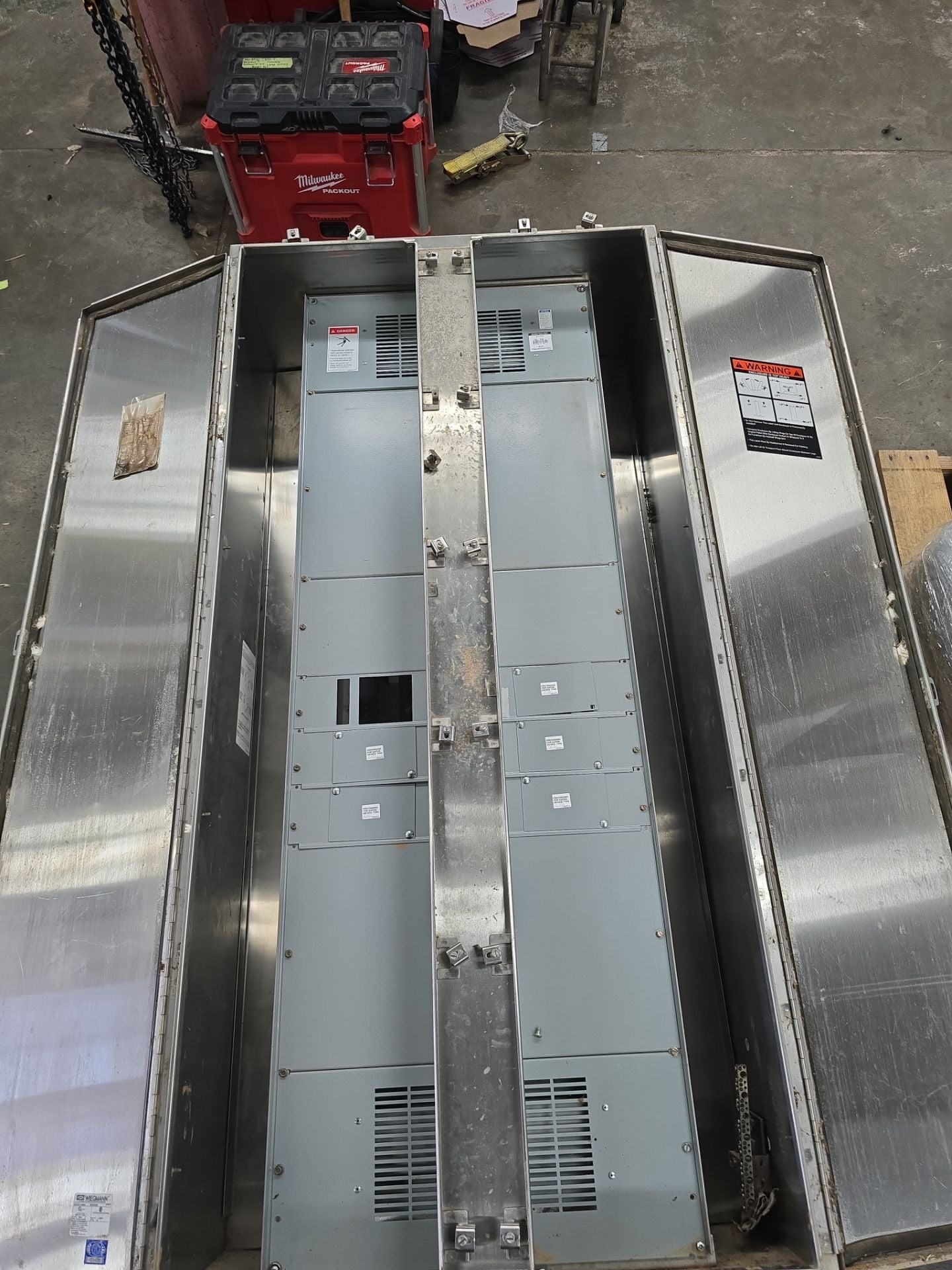 Eaton PRL4 Panelboard MLO S5040256 4X Enclosure