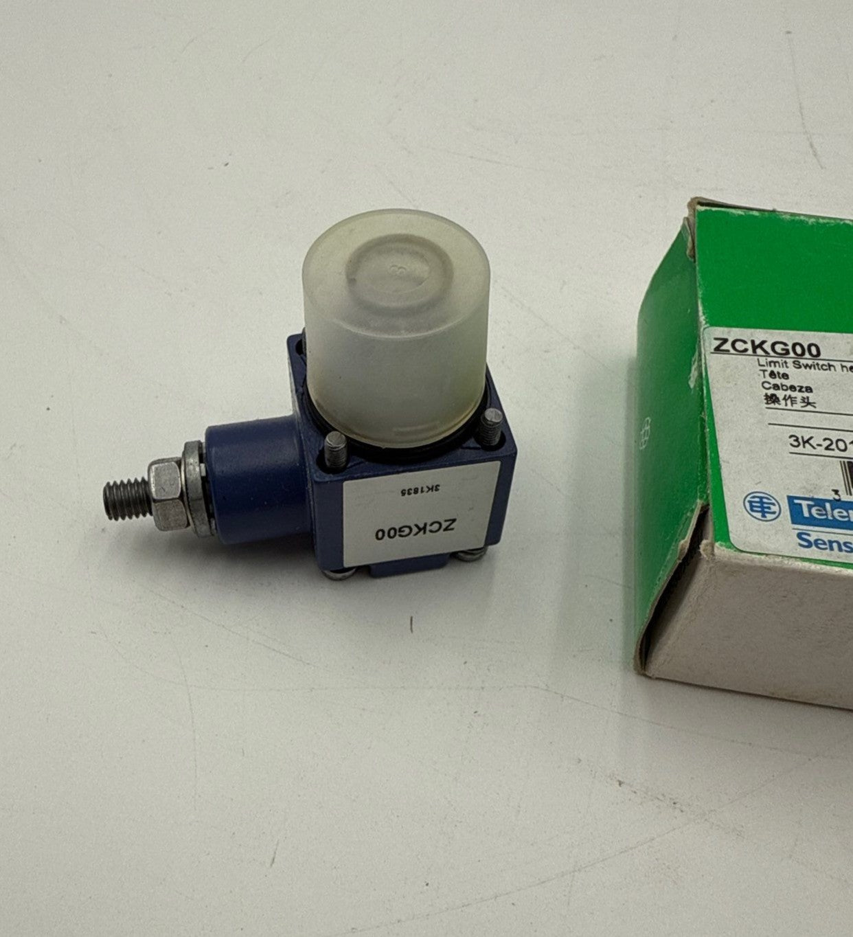 Telemecanique ZCKG00 Limit Swtch Head Rotary Side for ZCKM and ZCKL Body New