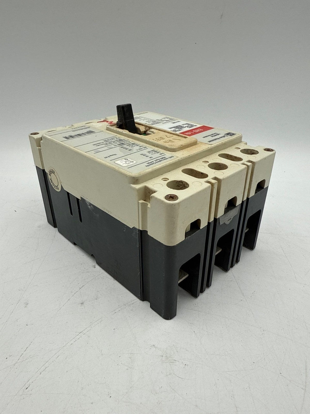 Cutler Hammer EHD3060 Circuit Breaker 60A 3P 480V 3PH EHD 14k 60 Amp 3 Pole Used